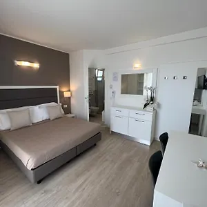 Ardea 3*, Riccione Italien